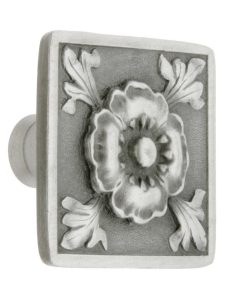 Square Poppy Knob – 1 3/8″ x 1 3/8″  |  Knobs Knobs Antique Brass/Antique Pewter/Brilliant Pewter